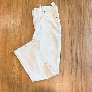 NWT Abercrombie & Fitch Women’s 90’s Straight Jean